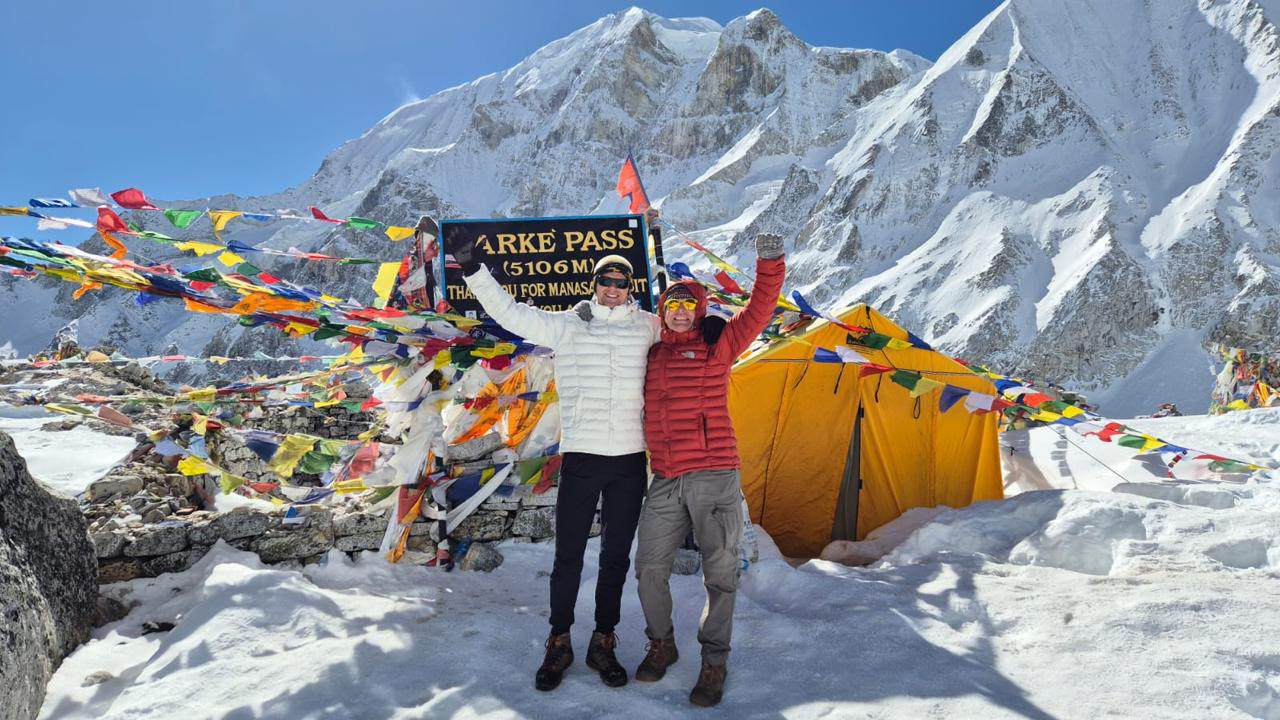 Manaslu guides trekking